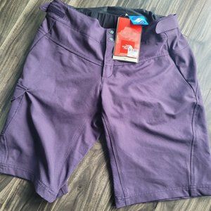 Ladies bike shorts with removable liner; people, size L